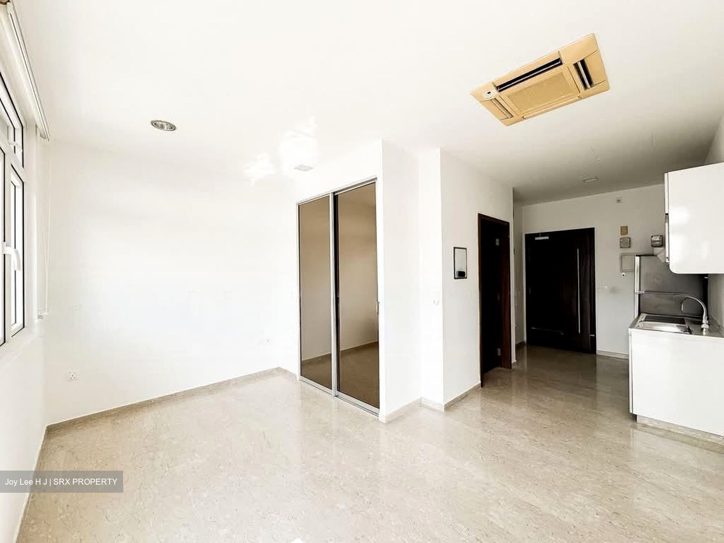 Suites @ Eastcoast (D15), Condominium #566575041